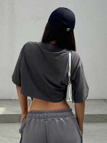 DAZY Letter Graphic Knot Hem Drop Shoulder Tee Preppy Tops Crop Women Tops - Dark Grey - View 2