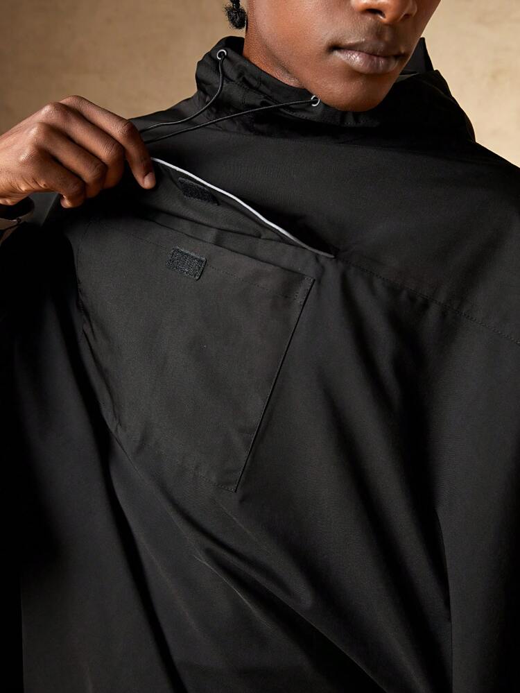 Men Contrast Binding Hooded Raincoat