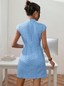 SHEIN Privé 小高領拼接細節連衣裙 - 藍色 - 查看 2