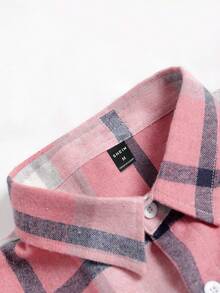 Manfinity 男士1入組格紋翻蓋口袋落肩袖襯衫