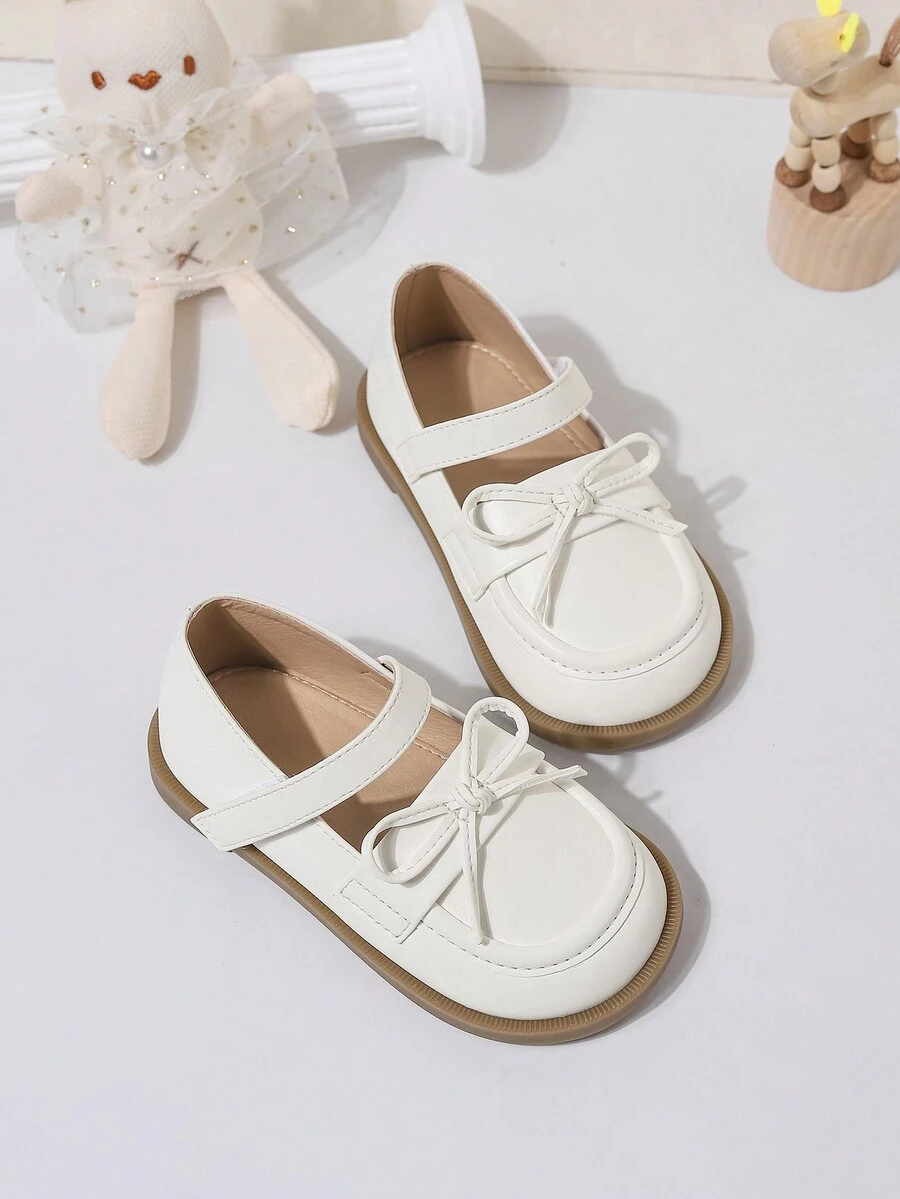 嬰兒女孩戶外舒服的和可愛平底秋天PU皮革平底小女童步行鞋