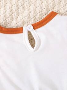 SHEIN Baby Girl Checkerboard Print Dress & Hooded Cape Coat & Scarf - Khaki - View 5