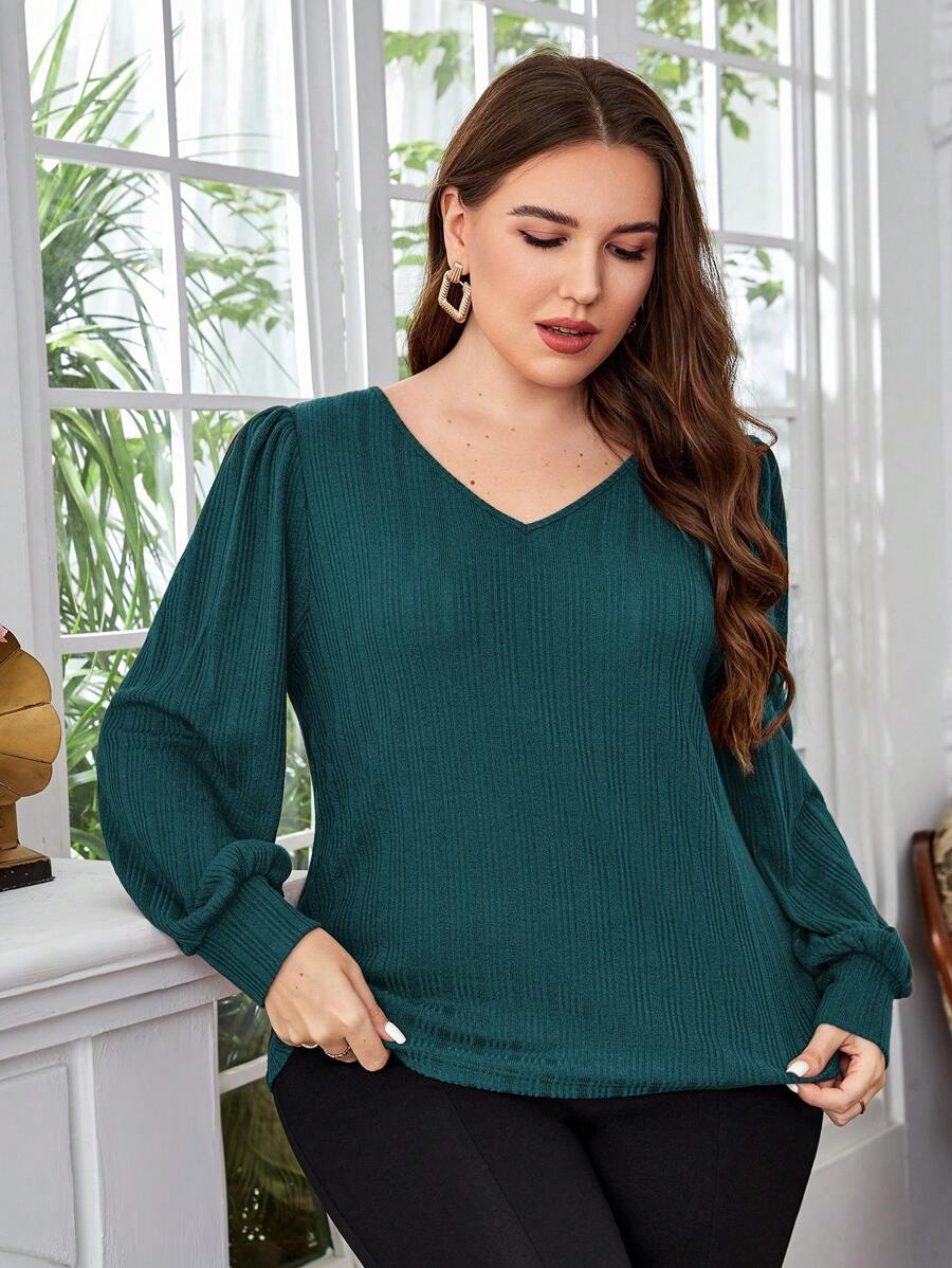 EMERY ROSE Plus Solid V Neck Lantern Sleeve Tee - Dark Green - View 1