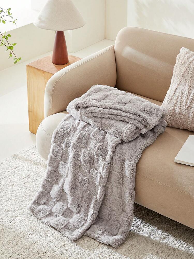1pc 3D Jacquard Supersoft 300GSM Checkered Flannel Blanket, Lightweight & Breathable, Fleece Throw Blanket For Couch And Bed - Grey - View 11
