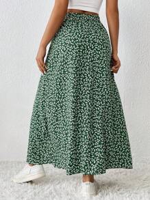 SHEIN PETITE Ditsy Floral Print Split Thigh Skirt - Green - View 2