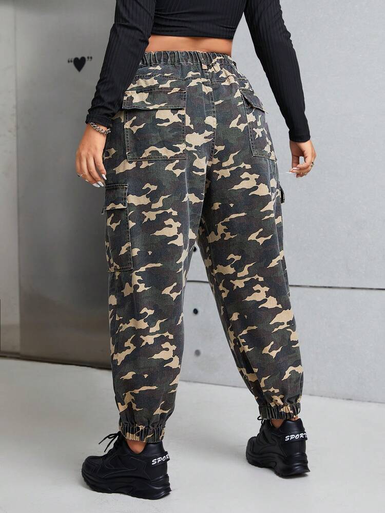 Plus Camo Print Flap Pocket Side Cargo Jeans