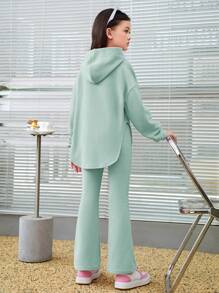 SHEIN Leap Crew Tween Girl Letter Patched Drop Shoulder Hoodie & Flare Leg Pants - Mint Green - View 2