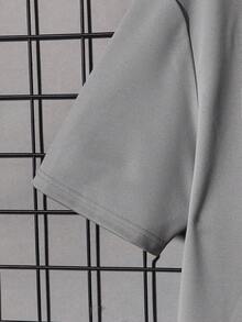 Manfinity RebelGame 男士大碼T恤 - 灰色 - 查看 3