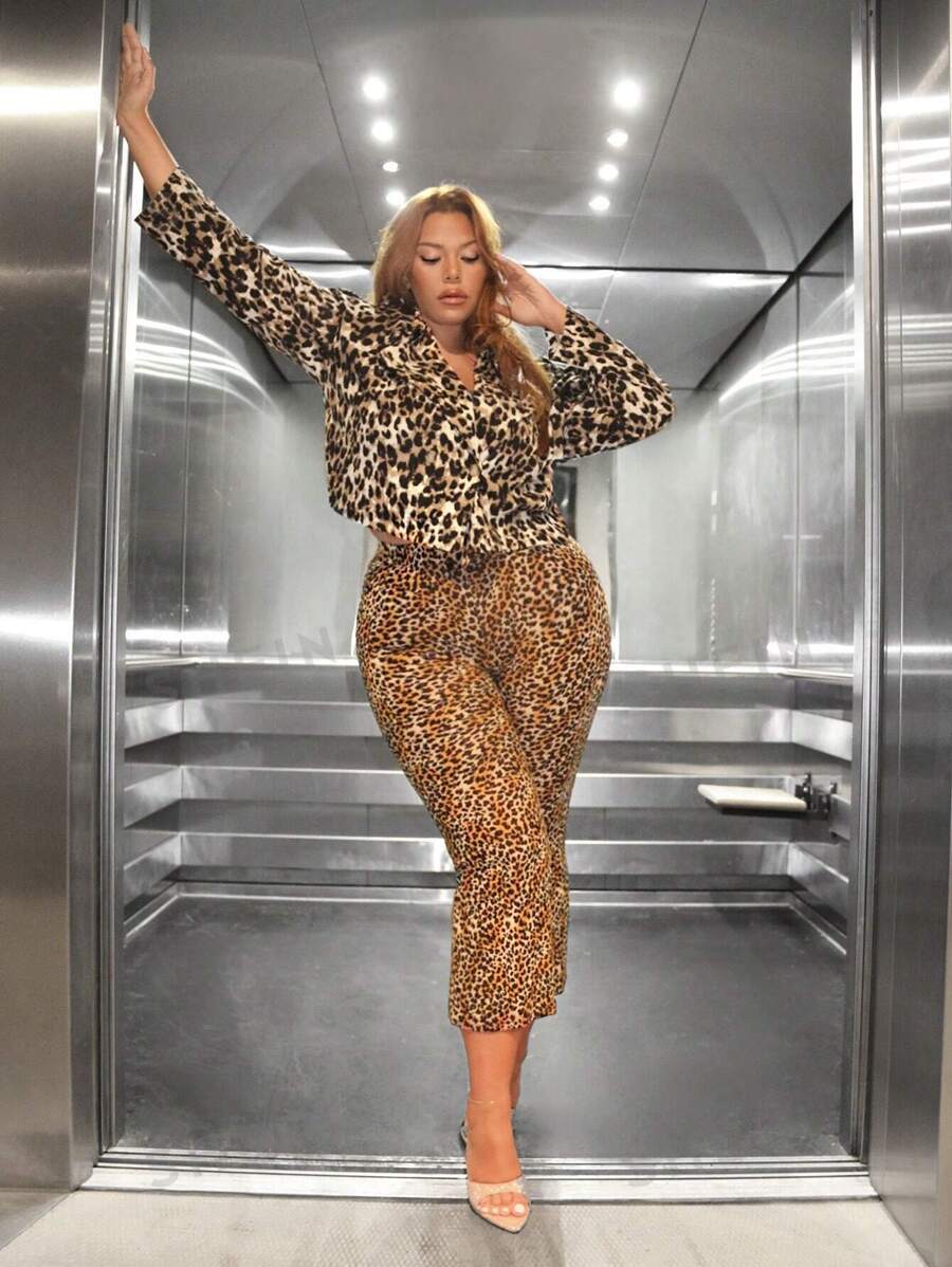 SHEIN SXY Talla grande Gabardina con estampado de leopardo de cuello con solapa