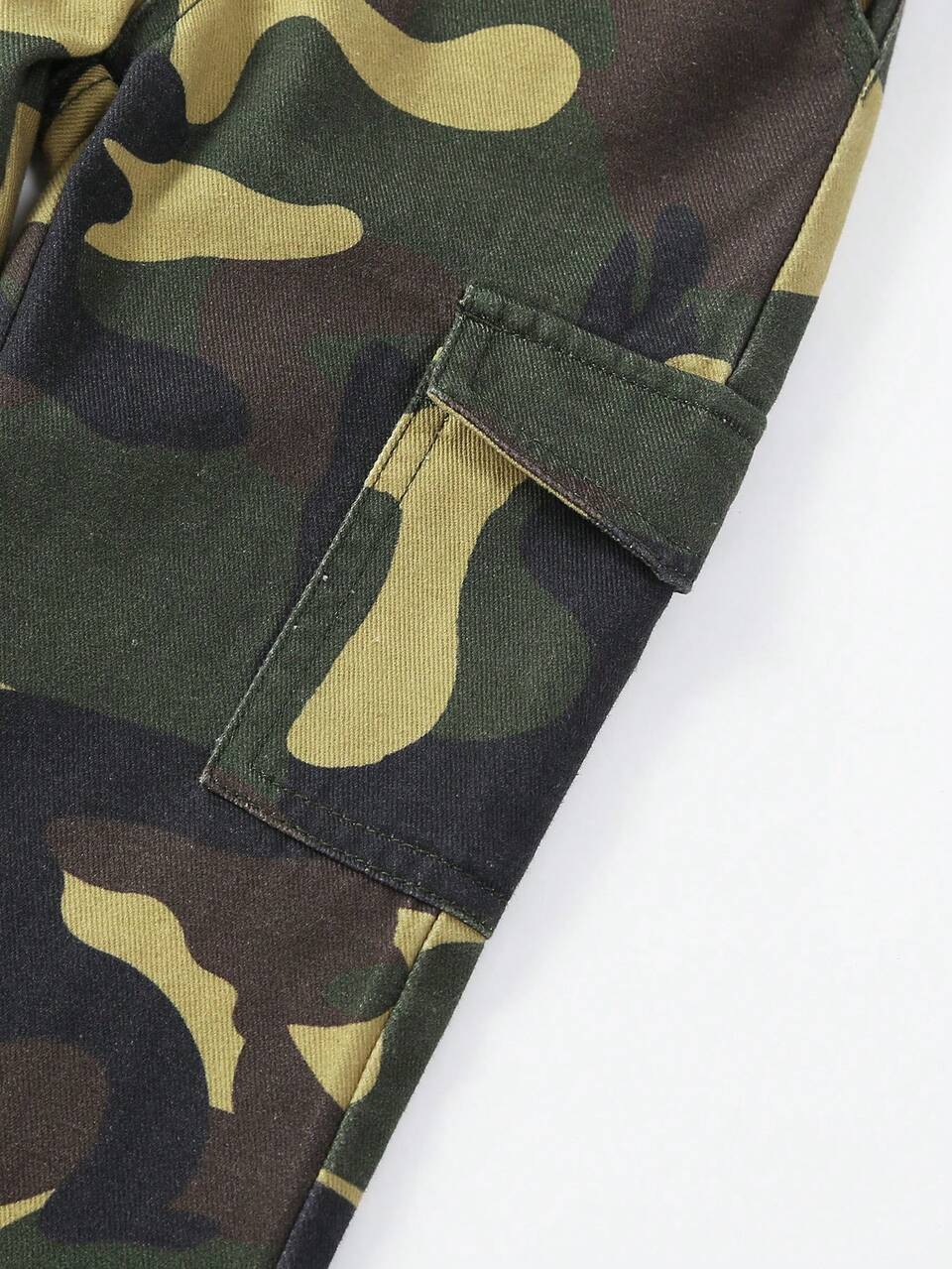 Young Boy Camo Print Cargo Jeans