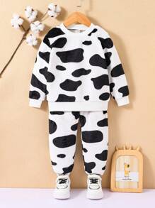 SHEIN Young Girl Cow Pattern Teddy Sweatshirt & Pants - White - View 6