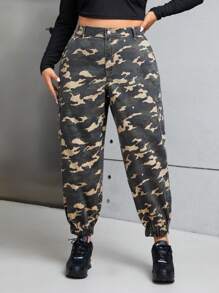 SHEIN EZwear 大碼迷彩印花側翻蓋口袋工裝牛仔褲 - 彩色 - 查看 1