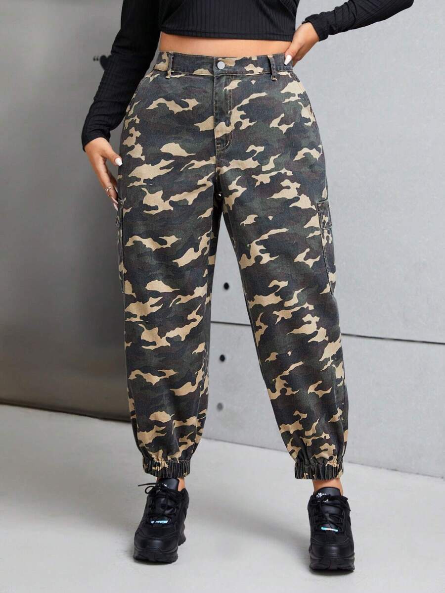 SHEIN EZwear 大碼迷彩印花側翻蓋口袋工裝牛仔褲 - 彩色 - 查看 1