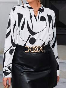 SHEIN Privé Plus Graphic Print Notched Neckline Blouse