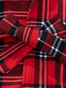 SHEIN 女大童格紋印花腰帶風衣外套&T恤和緊身褲適用於聖誕 - 黑色 - 查看 4