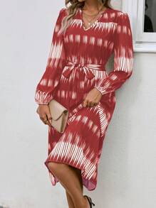 SHEIN Clasi 滿版印花繫腰帶洋裝 - 紅色 - 查看 1