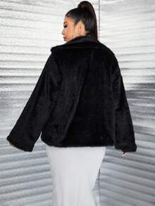 Celure 大码女式黑色保暖内衬保暖夹克 - 黑色 - 查看 3