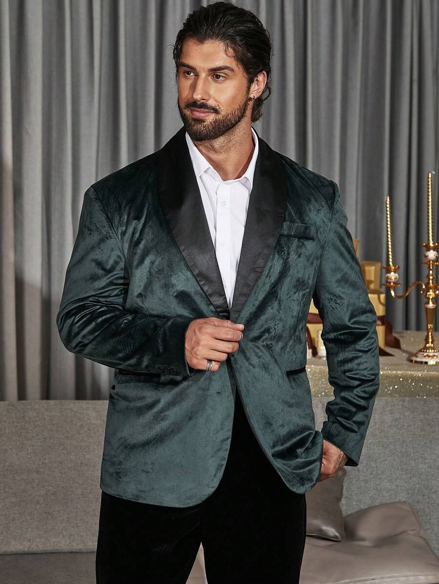 Manfinity AFTRDRK Men Plus Shawl Collar Velvet Blazer