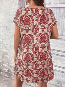 SHEIN LUNE Plus Allover Print Notched Neckline Batwing Sleeve Tunic Dress - Red - View 2