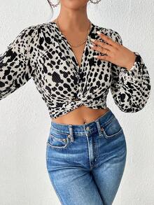 SHEIN Privé Allover Print Twist Front Lantern Sleeve Crop Blouse - Black - View 3