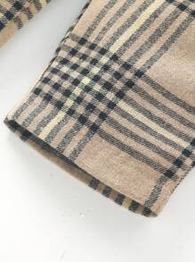 男小童前蝴蝶結襯衫和褲子