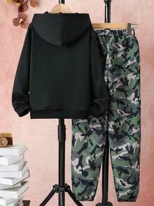 Tween Boy Camo and Letter Graphic Hoodie & Pants - White - View 2