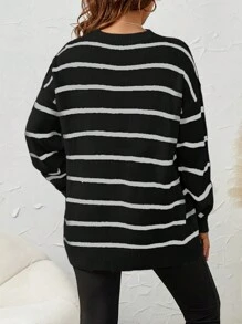 SHEIN 孕婦條紋圖案落肩袖套頭毛衣 - 黑與白 - 查看 2