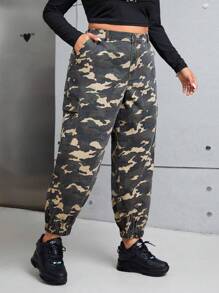 SHEIN EZwear 大碼迷彩印花側翻蓋口袋工裝牛仔褲 - 彩色 - 查看 4