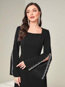 Modelyn Rochie cu mâneci despicate cu mărgele cu perle decolteu pătrat - Negru - Vizualizare 5