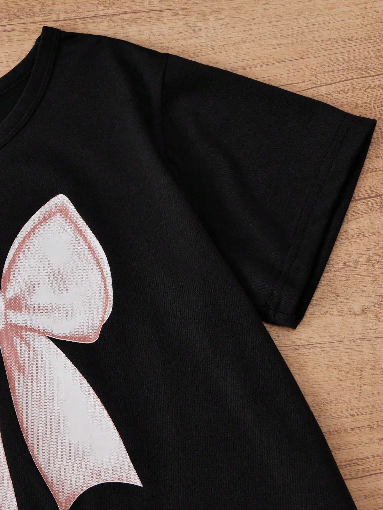 بيجاما بطبعة فراشة لفتيات المراهقات مع تفاصيل عقدة...