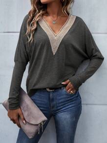 SHEIN LUNE 对比色凸纹蕾丝蝙蝠袖 T 恤图案 T 恤女式上衣 - 深灰色 - 查看 5