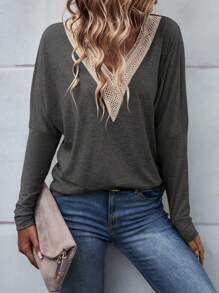 SHEIN LUNE 对比色凸纹蕾丝蝙蝠袖 T 恤图案 T 恤女式上衣 - 深灰色 - 查看 7