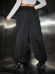 SHEIN Coolane Plus Flap Pocket Side Cargo Pants - Black - View 2