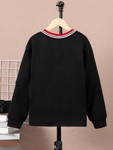 SHEIN 男大童字母圖案條紋飾邊落肩袖運動衫 - 黑色 - 查看 2