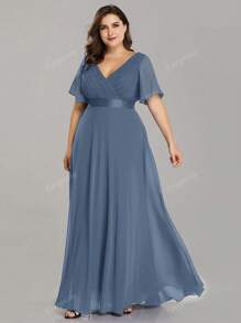 EVER-PRETTY Vestido de dama de honor elegante con cuello en V y plisado para tallas grandes
