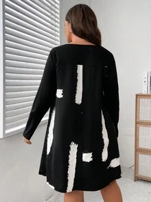 SHEIN LUNE 大尺碼女款印花拼布連身裙 - 黑色 - 查看 2