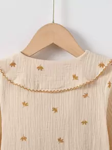 SHEIN Genkimix Kids Young Girl Floral Embroidery Peter Pan Collar Lantern Sleeve Blouse - Apricot - View 4