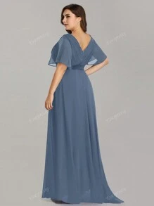 EVER-PRETTY Vestido de dama de honor elegante con cuello en V y plisado para tallas grandes