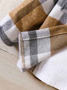 SHEIN Young Girl Plaid Print Flap Pocket Hooded Overcoat Without Tee