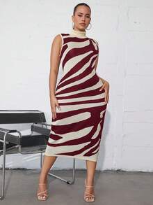 SHEIN SXY Plus Zebra Striped Pattern Turtleneck Sweater Dress - Burgundy - View 4