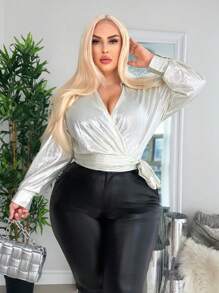 SHEIN SXY Plus Blouse Col Surplis À Nœud Métallique