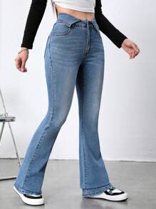 SHEIN EZwear Slant Pocket Flare Leg Jeans - Medium Wash - View 5