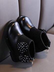 冬天孩子們的時尚靴子新風格年輕孩子們的鞋平底蝴蝶結女孩摩托車靴子軟底PU皮革靴子女嬰短靴