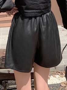 DAZY 素色PU皮革闊腿短褲 - 黑色 - 查看 8