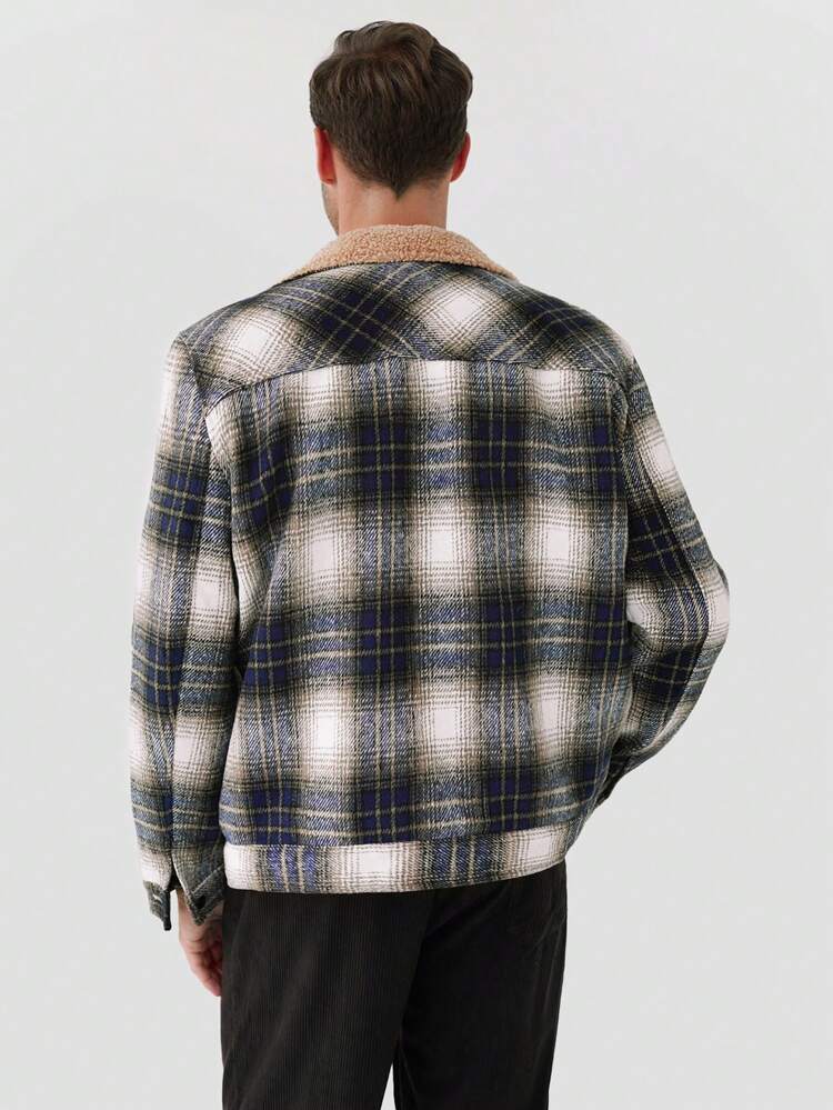 Men Plaid Print Borg Collar Flap Detail Jacket