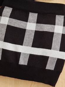 SHEIN Young Girl Plaid Pattern Sweater & Knit Skirt - Black and White - View 3