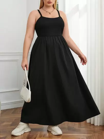 SHEIN Essnce 大碼素色吊帶洋裝