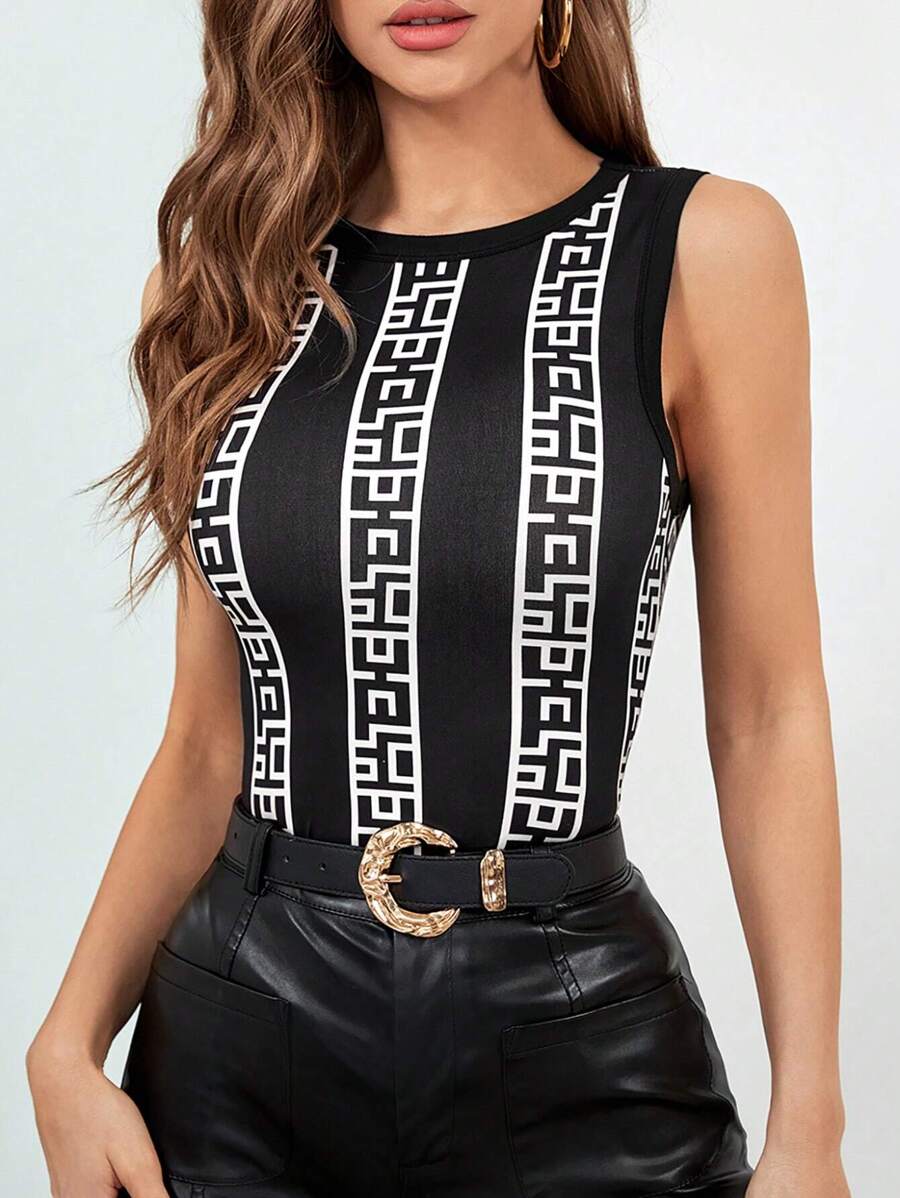 SHEIN Privé 字母圖案背心上衣 - 彩色 - 查看 1