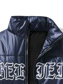 Manfinity Hypemode Abrigo acolchado con cremallera, ribete a rayas y diseño gráfico de letras para hombre