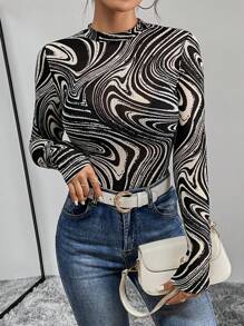 SHEIN Essnce Camiseta con estampado de mármol de cuello alto - Blanco y Negro - Ver 1